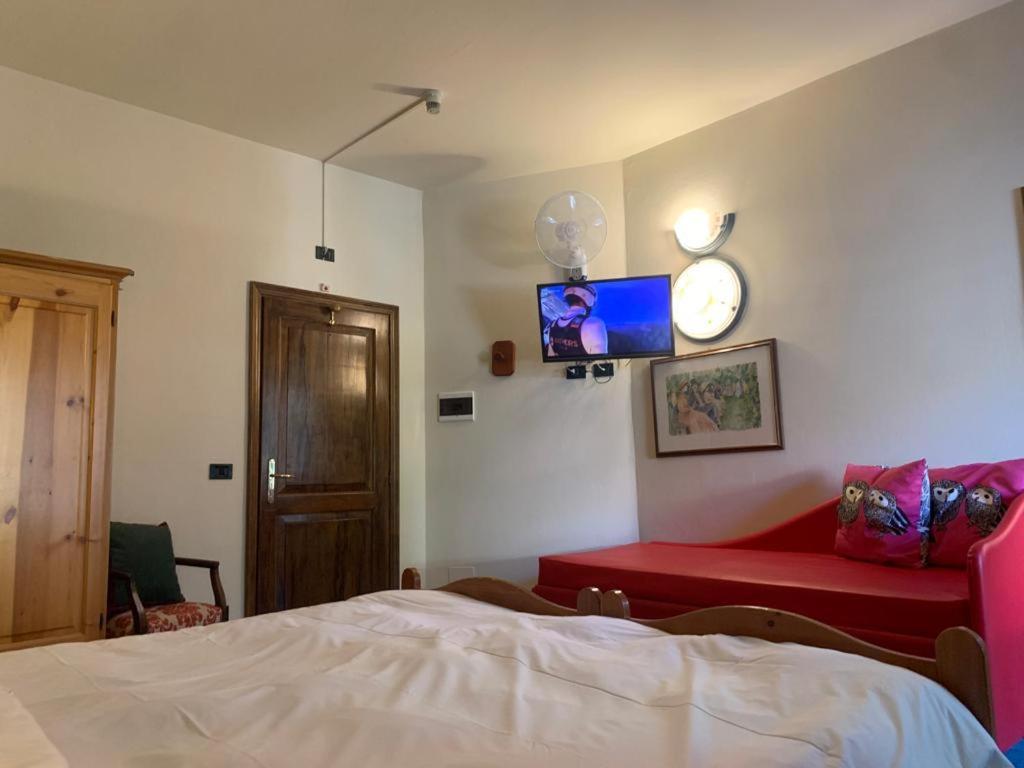 Hotel Firenze Fanano Bagian luar foto